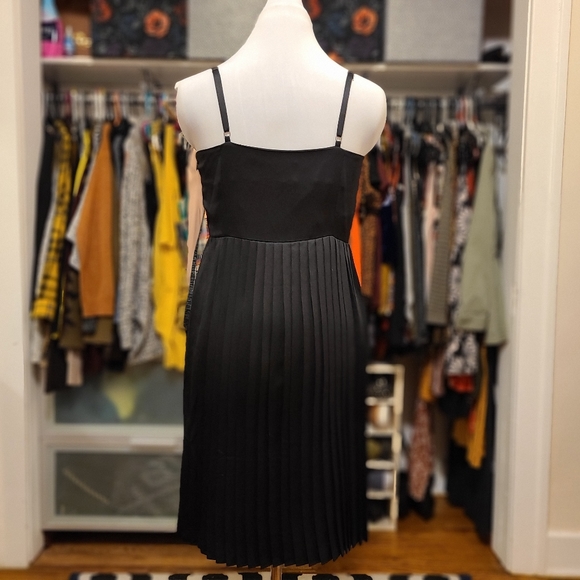 I HEART RONSON black accordion pleated dress - Picture 2 of 10